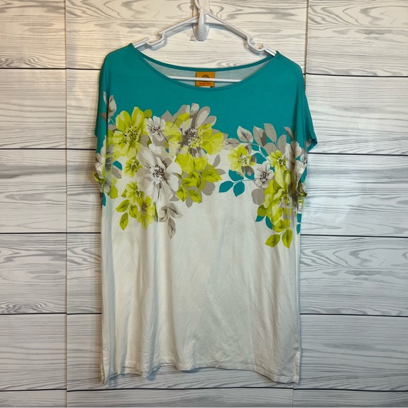 Large  Ruby Rd.  Top - Picture 2 of 4